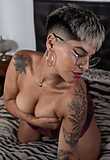 Escort Zara
